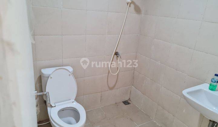 Ruko Siap Pakai, Utara, di Kompleks Ruko Pasar Modern Banjar Wijaya 7