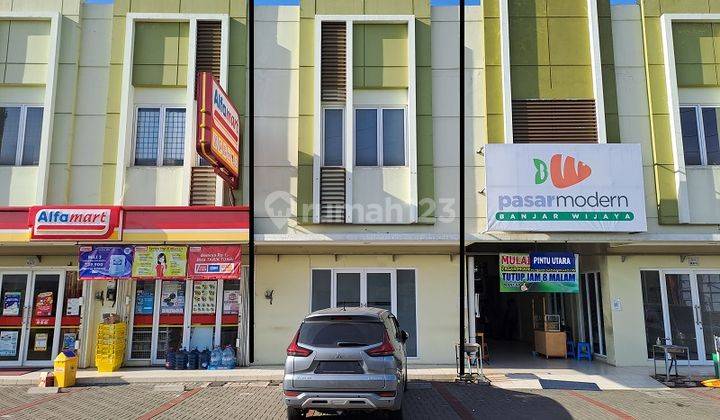 Ruko Siap Pakai, Hoek, Utara, di Ruko Pasar Modern Banjar Wijaya 1