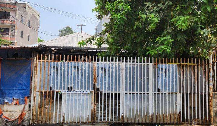 Dijual Rumah Lama, Hanya Dihitung Tanah, Lokasi Sangat Strategis 1