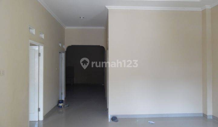 Dijual Rumah Sudah Full Renovasi Dan Full Bangunan, Hadap Utara 2