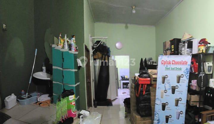 Dijual Rumah Sudah Direnovasi, Utara, di Cluster Banjar Wijaya 2