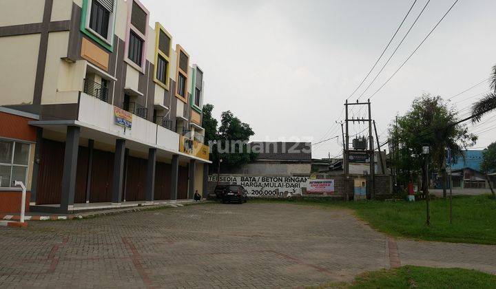 Dijual Ruko Siap Pakai, Selatan, di Kompleks Taman Mutiara, Serang 2