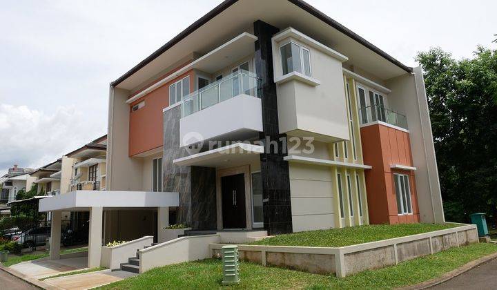 Rumah Baru, Minimalis Modern, Hoek, Utara, di Perum The Green BSD 1