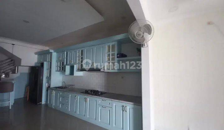 Rumah sdh direnovasi, 2,5 Lt, Utara, di Cluster Pinewood Banjar Wijaya 2