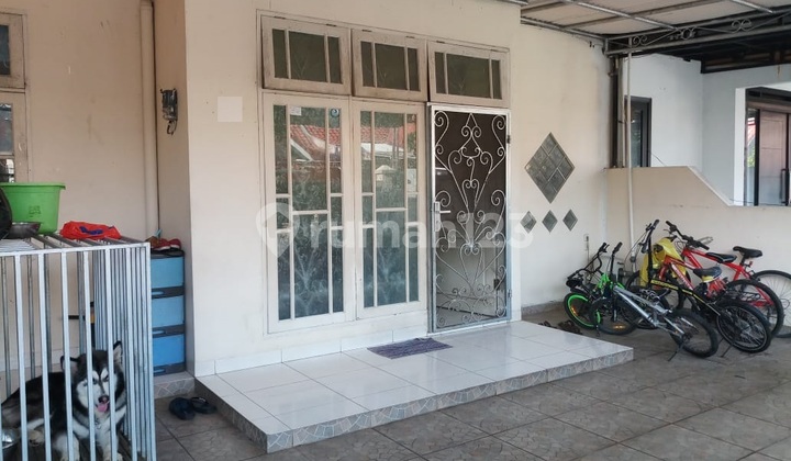 Rumah siap huni, renovasi, 1,25 lantai, Utara, di Cluster BanjarWijaya 2