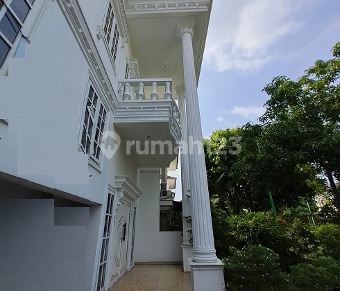 Luxury Home Ready to Live, Standalone Building, Southeast, in Modernland Cluster. 2