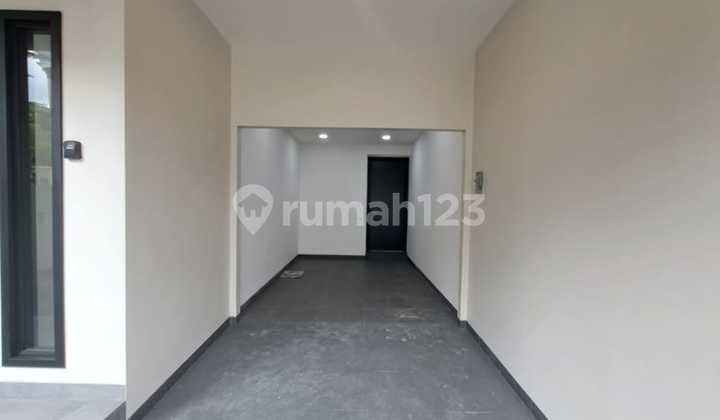 Rumah Baru, full renovasi, Minimalis modern, di Perum Puspita Loka BSD 2
