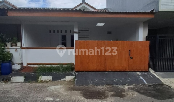 Rumah Siap Huni, Renovasi, 1Lt, Selatan, di Perum Modernland Tangerang Rumah Siap Huni, Renovasi, 1Lt, Selatan, di Perum Modernland Tangerang