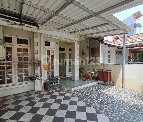 Rumah Siap Pakai, 1 Lantai, Semi Furnished, di Cluster Banjar Wijaya 2