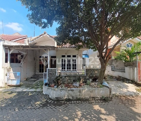 Rumah Hanya Dihitung Tanah,Bangunan Gratis, 1Lt, di Perum Victoriapark Rumah Hanya Dihitung Tanah,Bangunan Gratis, 1Lt, di Perum Victoriapark