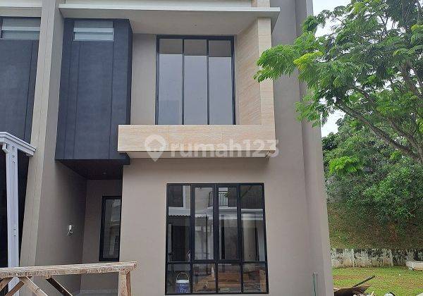 Rumah Baru, Minimalis Modern, Barat Laut, di Cluster Vanya Park Bsd 1