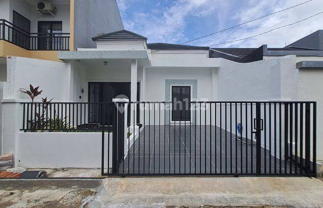 Dijual Rumah Baru, Renovasi, Barat Daya, di Perum Griya Loka Bsd 1