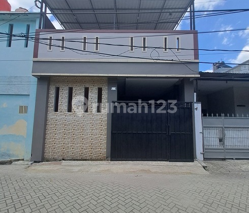 Rumah Baru, Minimalis Modern, 2 LT, Utara, Di Perum Poris Indah