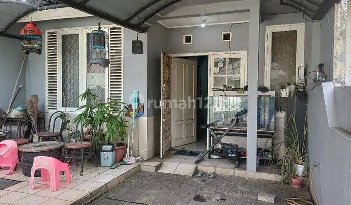 Harga Murah, Rumah Perlu Sentuhan, Selatan, di Cluster Banjar Wijaya 2