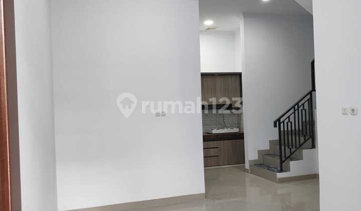 New House, Modern Minimalist, 2 Floors, South, In Poris Indah Housing 2
