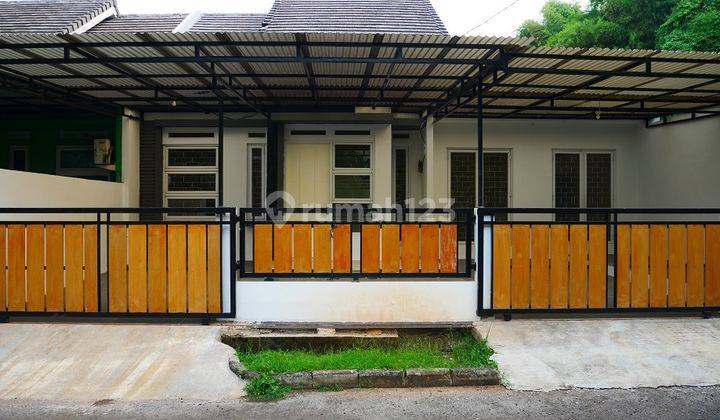 Rumah sudah direnovasi dan siap huni Utara,diCluster Gold Serpong Park 1