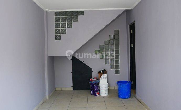 Rumah Baru, Renovasi, View Taman, Utara, di Perum Griya Loka Bsd 2