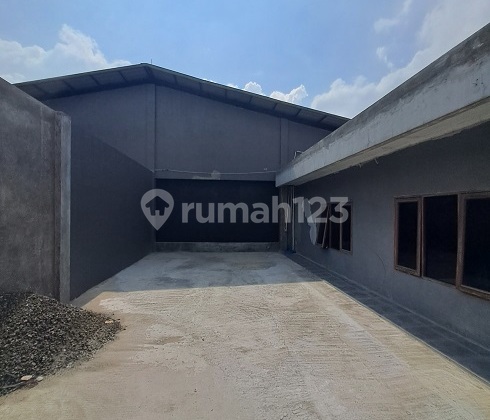 Ready-to-use New Warehouse, West, 1 Floor, in Kavling DPR Cipondoh Ready-to-use New Warehouse, West, 1 Floor, in Kavling DPR Cipondoh