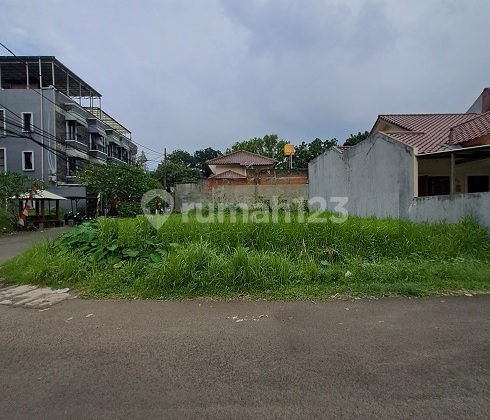 Ready-to-Build Plot, Hook, West and North, in Griya Loka Housing Estate, BSD