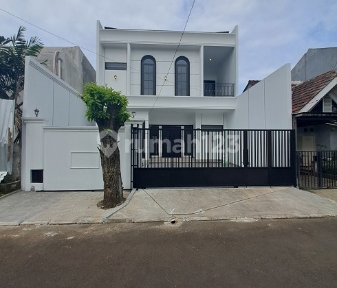 Rumah Baru, American Classic, Barat Daya, 2 LT, di Perum Nusa Loka BSD