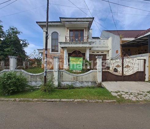 Harga Murah, Rumah Bangunan Mandiri, Hook, di Perum Griya Loka BSD