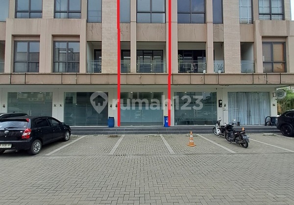 Ready-to-use shophouse, 3 floors, North, in Ice Business Park BSD Shophouse Complex Ready-to-use shophouse, 3 floors, North, in Ice Business Park BSD Shophouse Complex