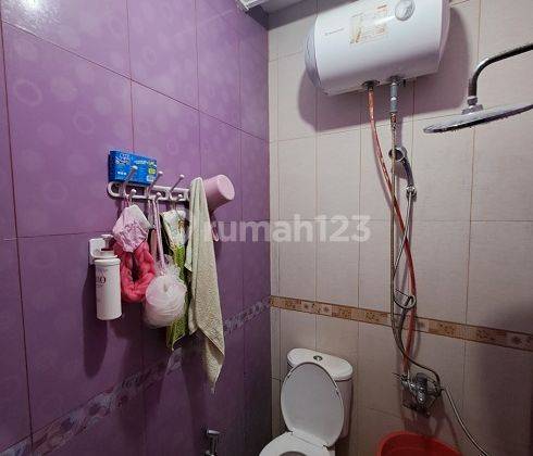 kamar mandi beli rumah 1,5 lantai, bonus