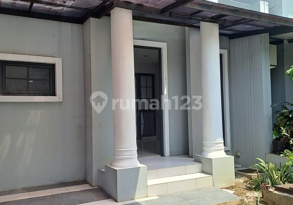 Rumah siap huni, Renovasi, Utara, di Cluster Pinewood, Banjar Wijaya 2