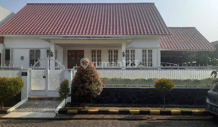 Rumah Sudah Direnovasi, Hoek, Selatan Timur di Cluster Banjar Wijaya 1