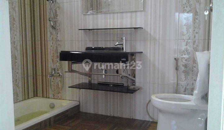 kamar mandi harga murah,rumah sdh direnovasi,selatan,diperum taman