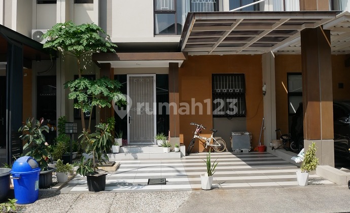 Rumah siap huni, Minimalis Modern, di Cluster Pinewood Banjar wijaya Rumah siap huni, Minimalis Modern, di Cluster Pinewood Banjar wijaya