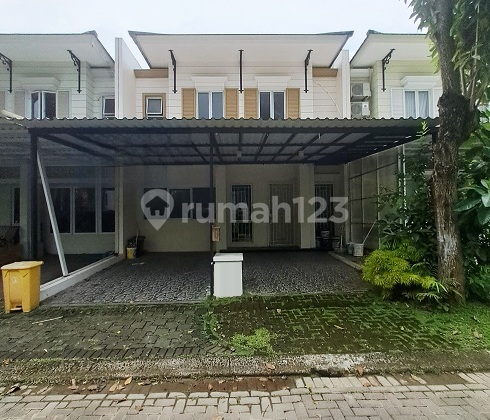 Rumah Siap Huni, Renovasi, 2 LT, Selatan, di Cluster Greenwhich BSD Rumah Siap Huni, Renovasi, 2 LT, Selatan, di Cluster Greenwhich BSD