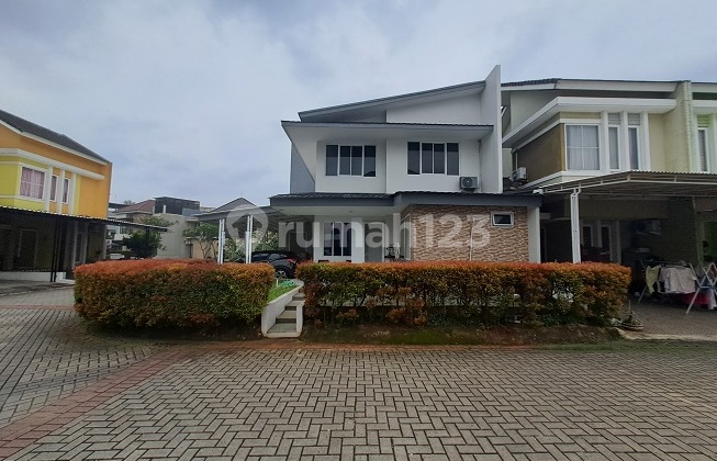 Rumah bangunan mandiri, Hook, Selatan dan barat, di Cluster Modernland