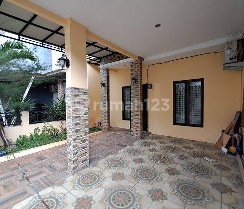 Rumah siap huni, Renovasi, Selatan,  Di Perum Kaisar Mansion, Karawaci 2