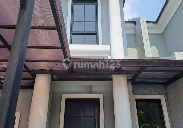 Dijual Rumah Siap Huni, Utara, di Cluster Pinewood Banjar Wijaya 1