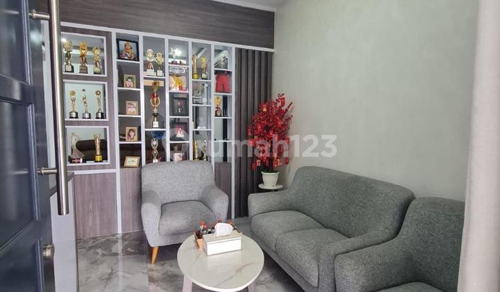 Harga Murah, Rumah siap huni, Boulevard, 2,5 LT di Cluster Pinewood Harga Murah, Rumah siap huni, Boulevard, 2,5 LT di Cluster Pinewood