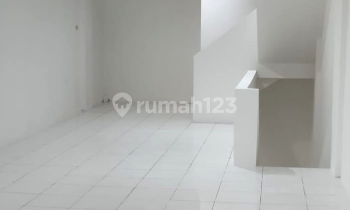 Disewa Ruko Siap Usaha Di Sebrang Hotel FM 3, Serpong Raya