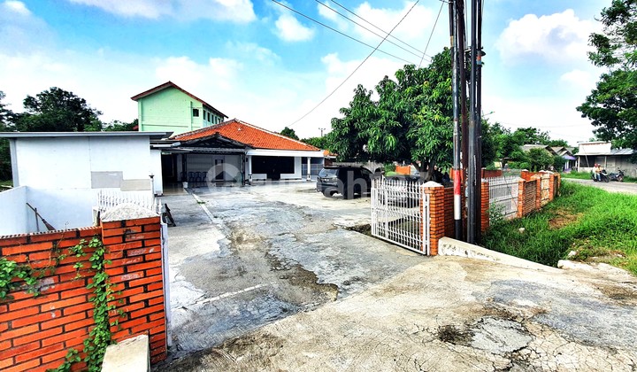 For Sale: Plot with Bonus House on Jl Raya Pasar Babelan, Bekasi Area