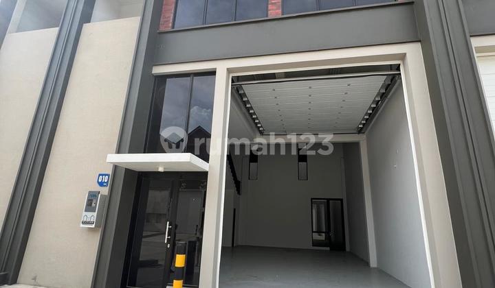 Disewakan Gudang Multiguna Kondisi Bagus di Bizpark 2 Area PIK 2