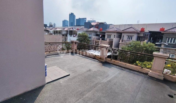 Dijual Rumah Siap Huni Di De Mansion Area Alam Sutera 2