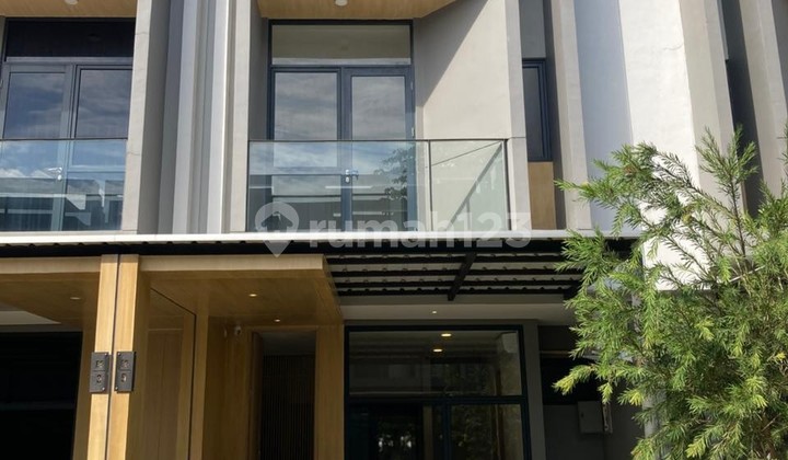 For Sale Nice Ready-to-Occupy Fully Furnished House in Tanakayu Area BSD