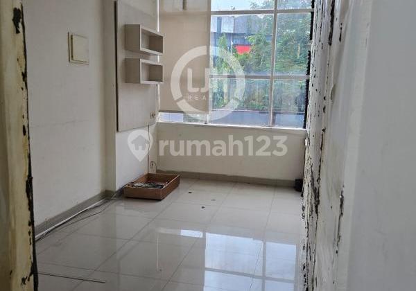 Ready-to-Use Shop House on Jl. Pesanggrahan Area, West Jakarta 2