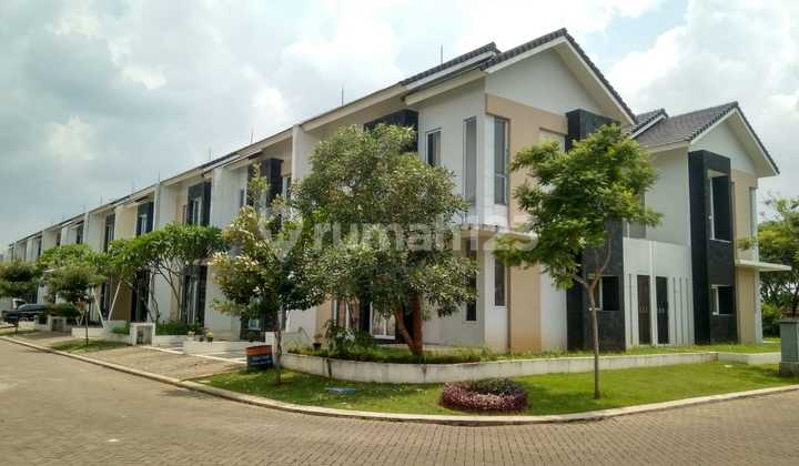 For Sale Ready-to-Occupy House in Ayanna Area, Graha Raya Tangerang 2