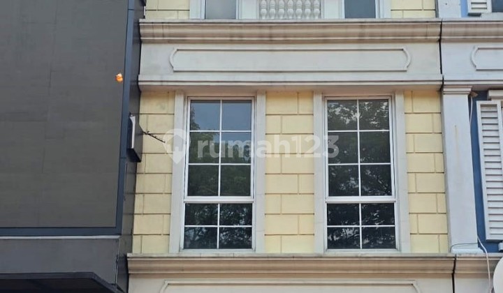 Disewakan Ruko 3 Lantai Kondisi Seperti Baru Di Mendrisio Square Disewakan Ruko 3 Lantai Kondisi Seperti Baru Di Mendrisio Square