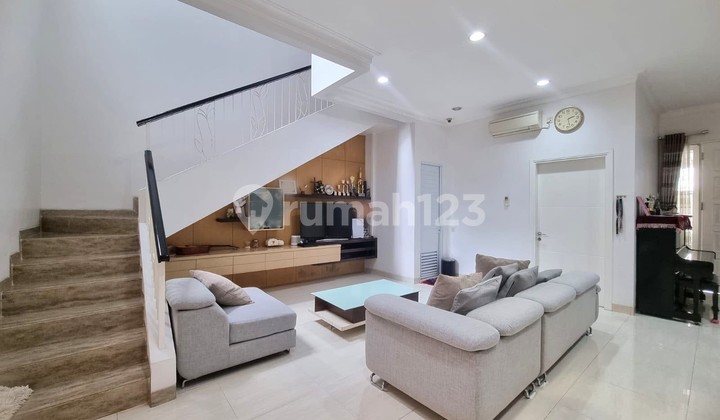 Dijual Rumah Siap Huni Di Aquamarine Selatan, PHG, Gading Serpong 1