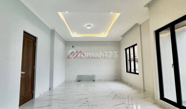Wijaya Jakarta Selatan, Rumah Baru Dekat Tendean Dan Senopati 8