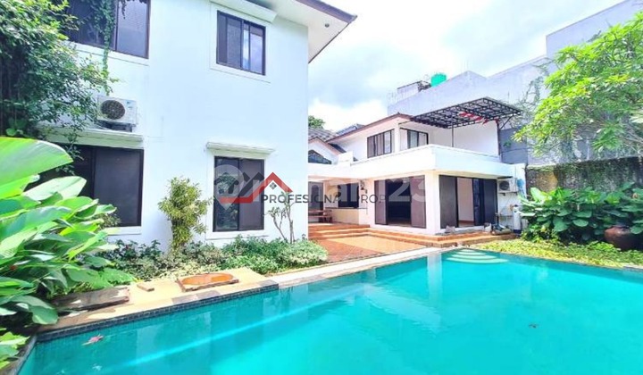 Kemang, Jakarta Selatan Rumah Luas Lingkungan Komplek Tenang Aman Kemang, Jakarta Selatan Rumah Luas Lingkungan Komplek Tenang Aman