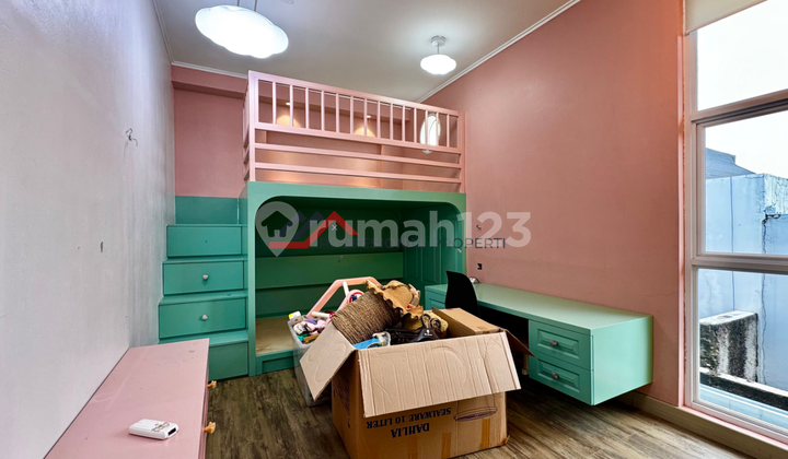 Rumah Minimalis Modern Dalam Cluster Dekat Tol Desari 2