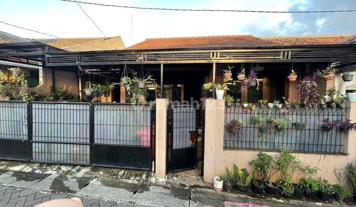 Rumah di Jalan Taman Asri Lama Cipadu , Tangerang 1