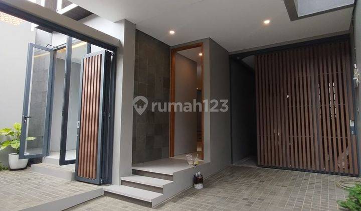 Rumah Siap Huni di Pondok Indah 2